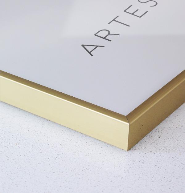 Cadre doré en 50x70cm - Cadres modernes pour tableaux et posters – Artesta