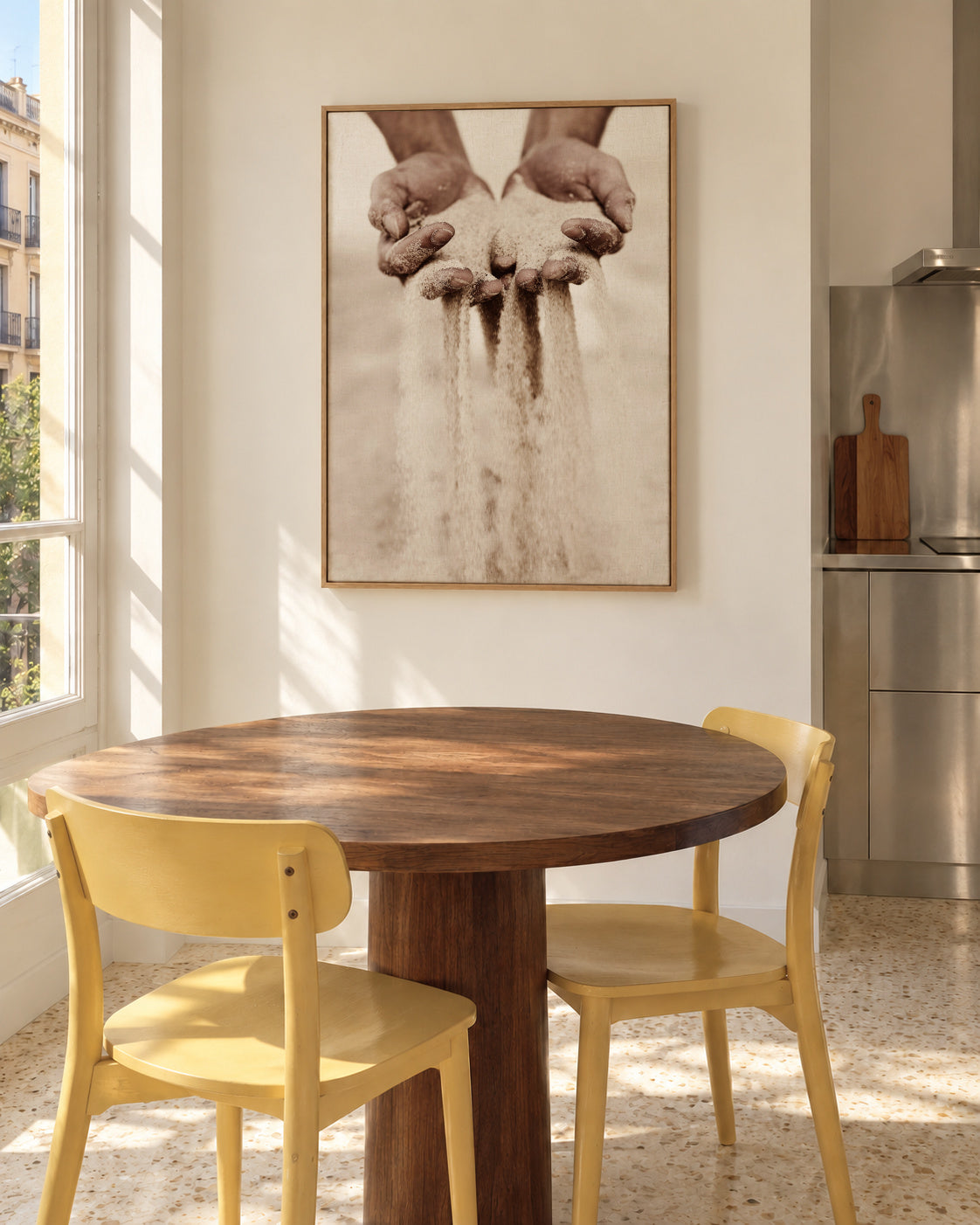 Falling sand - Framed canvas in an interior