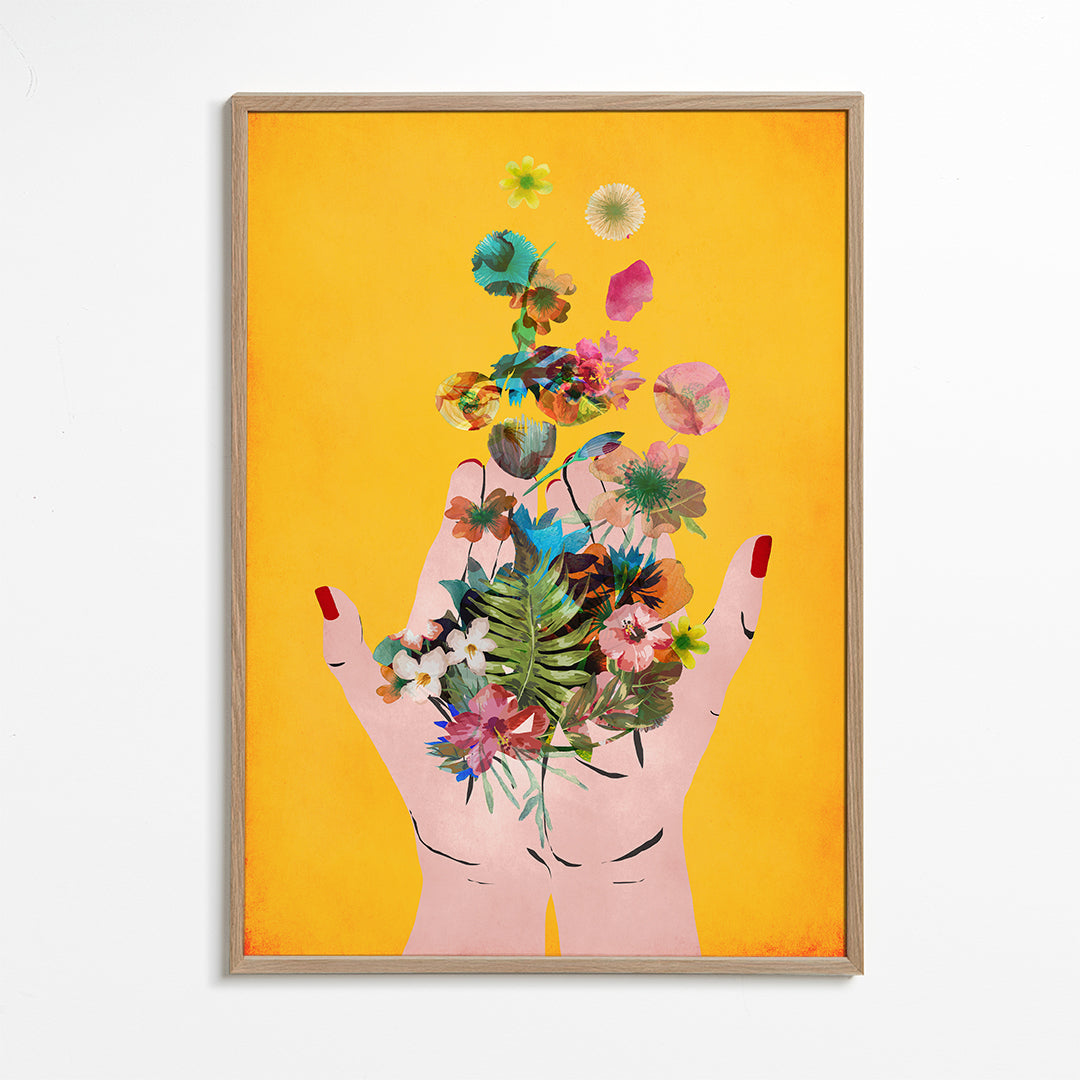 Fridas hands yellow