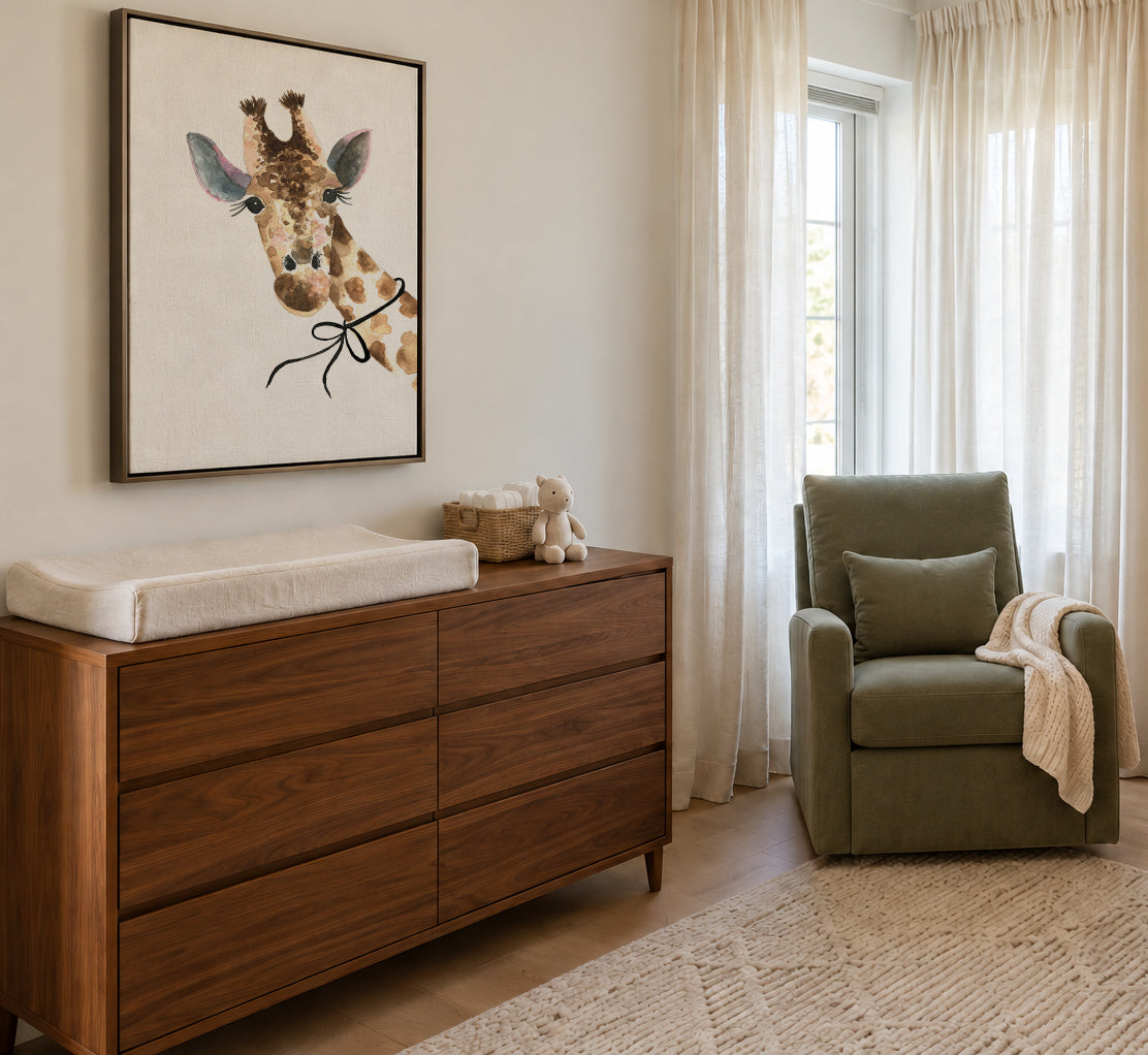 Giraffe - Framed canvas in an interior