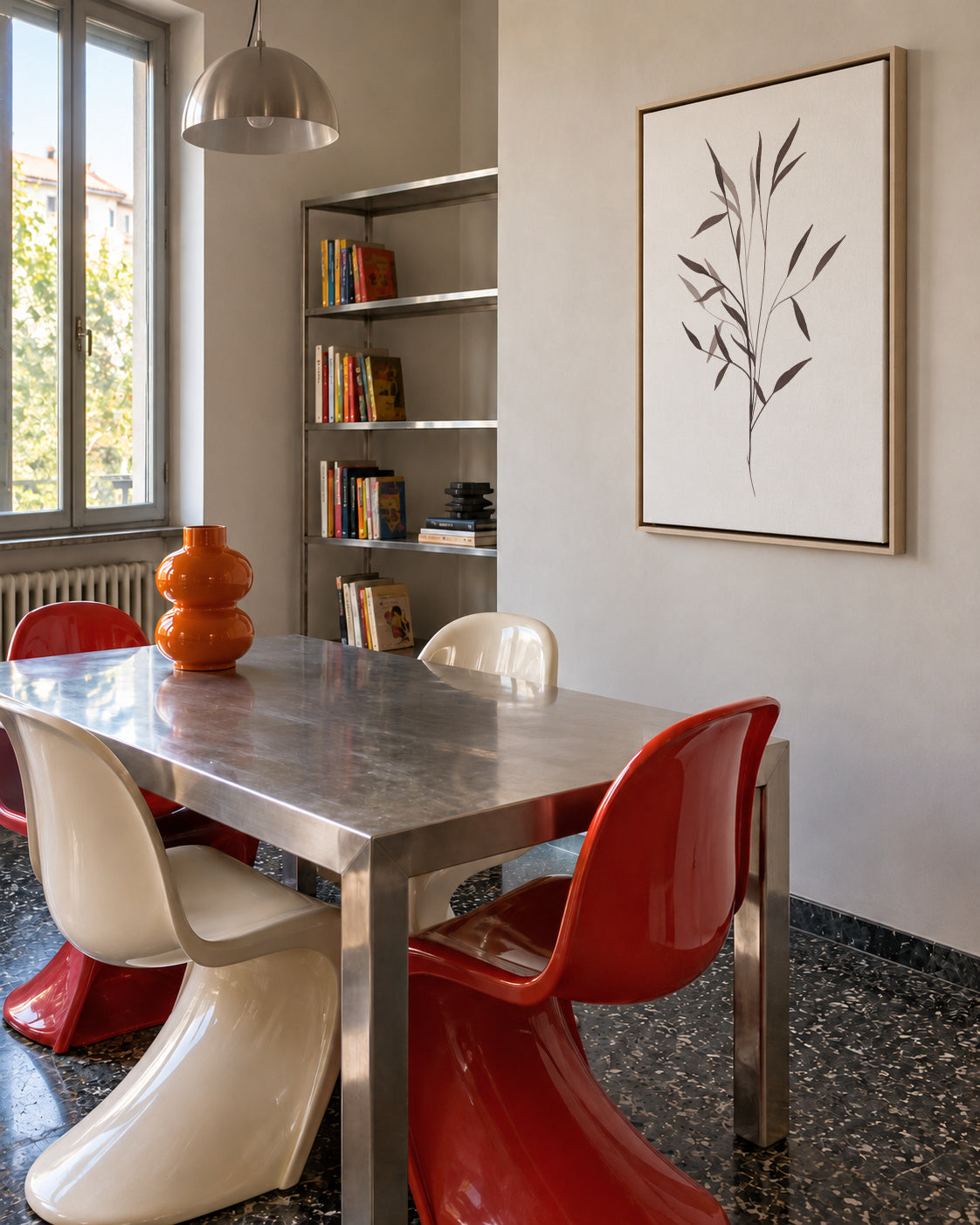 Black leaf - Framed canvas in an interior