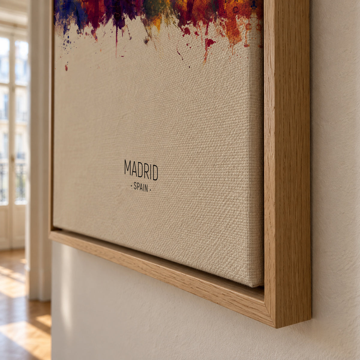 Madrid Skyline en beige - Framed canvas detail