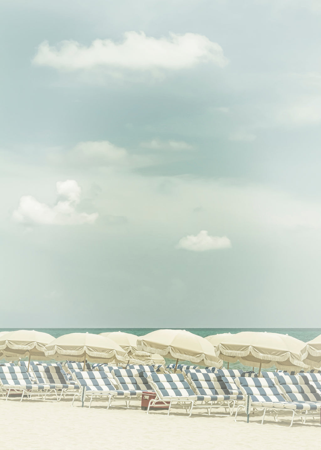 Vintage beach scene - Unframed art print