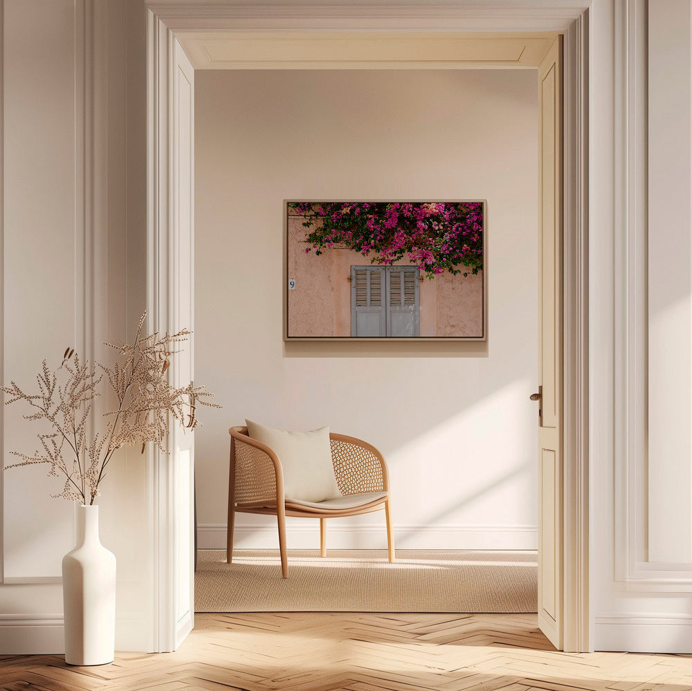 Impression botanique: bougainvillier sur porte ancienne – Canvas2