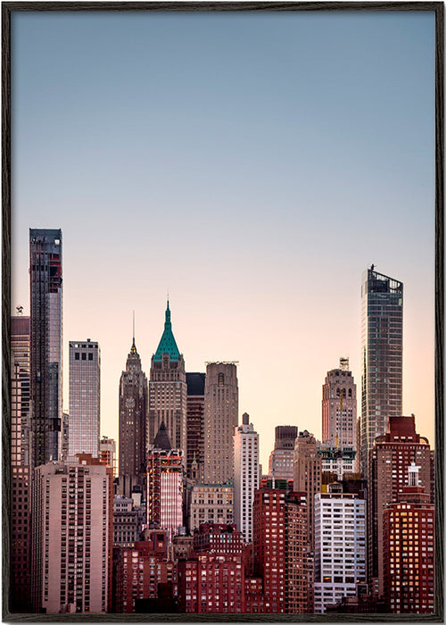 Affiche de ville avec skyline au crépuscule – Black Frame