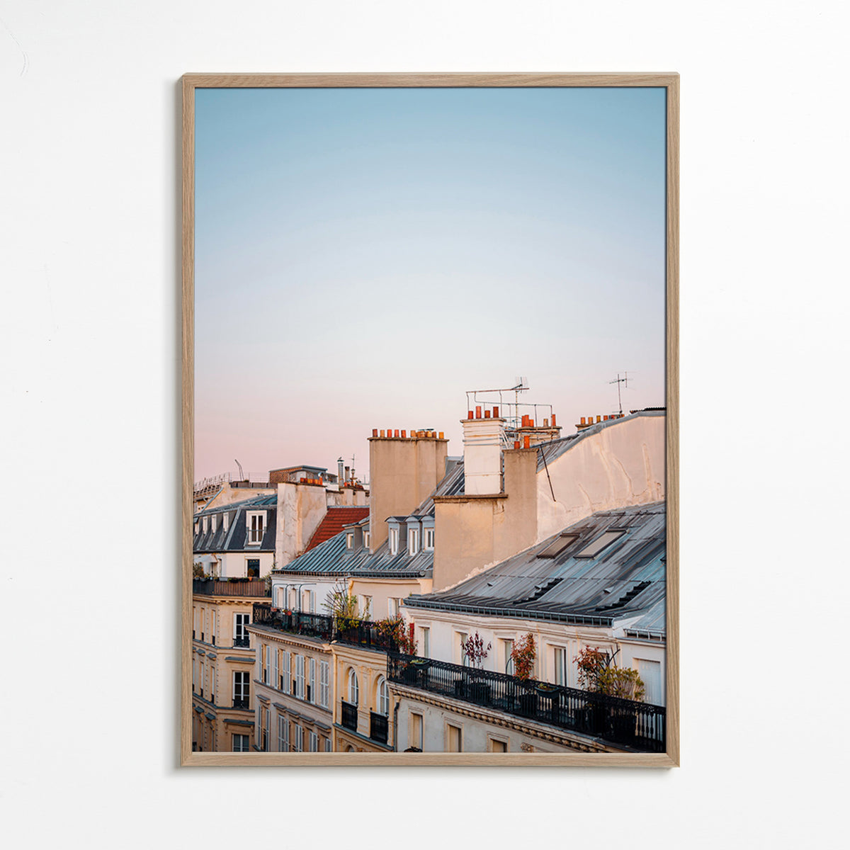 Tableau de villes avec toits au lever du jour – Oak Frame