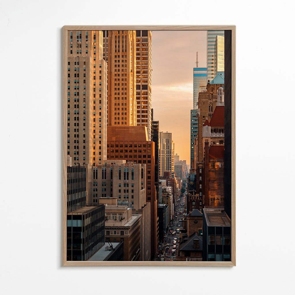 Tableau de ville au lever du jour – Oak Frame