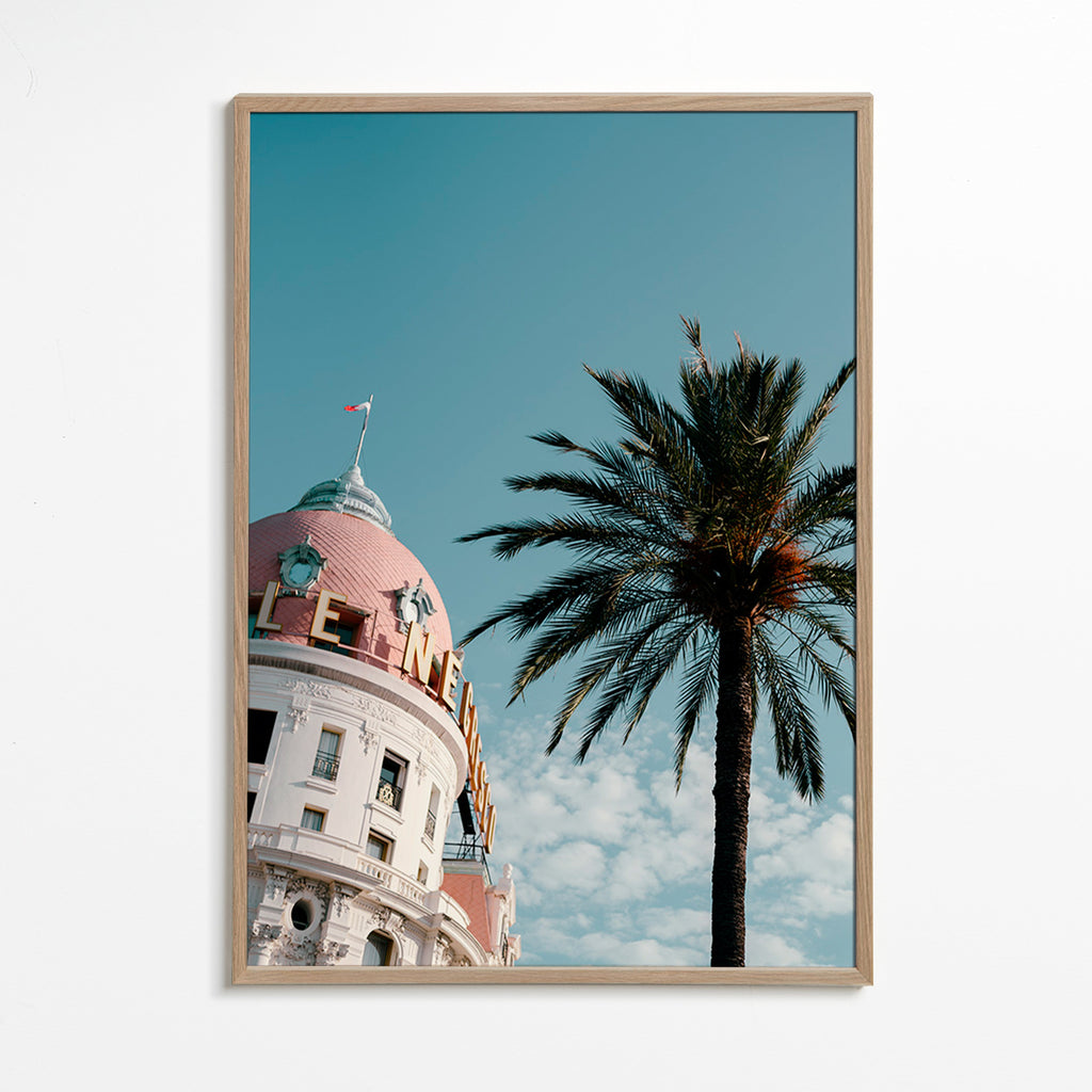 Tableau de ville Riviera: dôme et palmier – Oak Frame