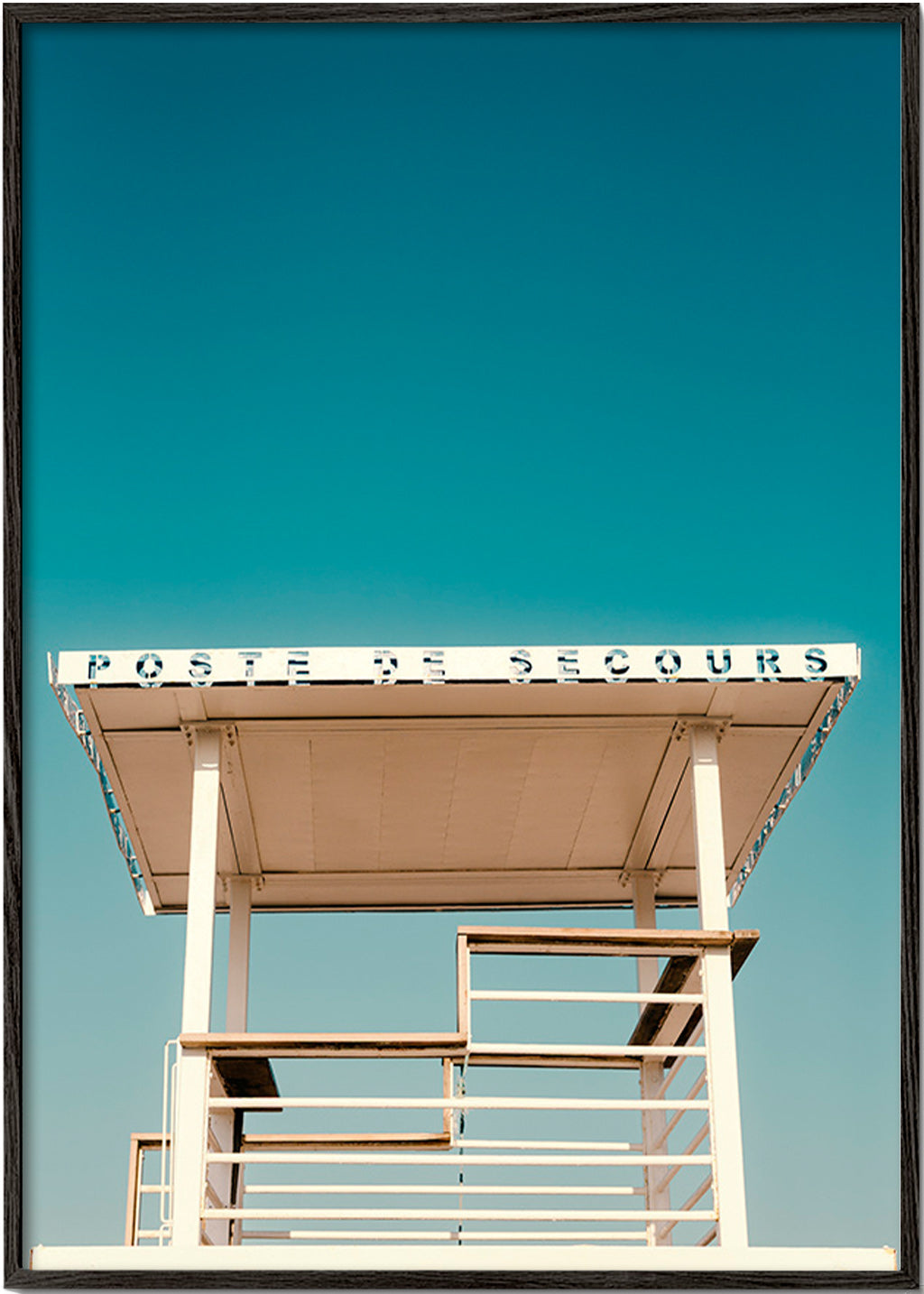 Photographie poste de secours et ciel – Black Frame