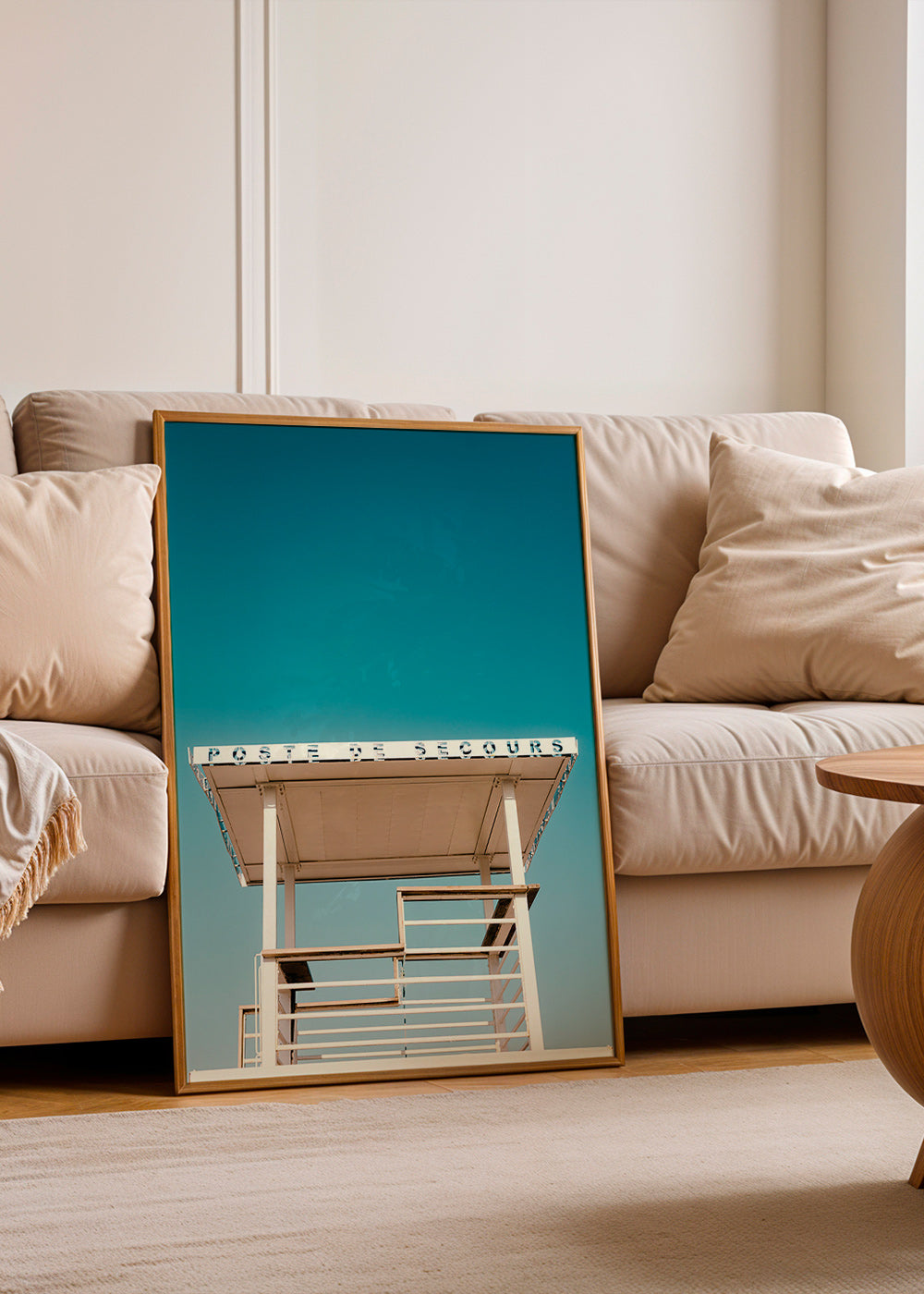 Photographie poste de secours et ciel – Product2