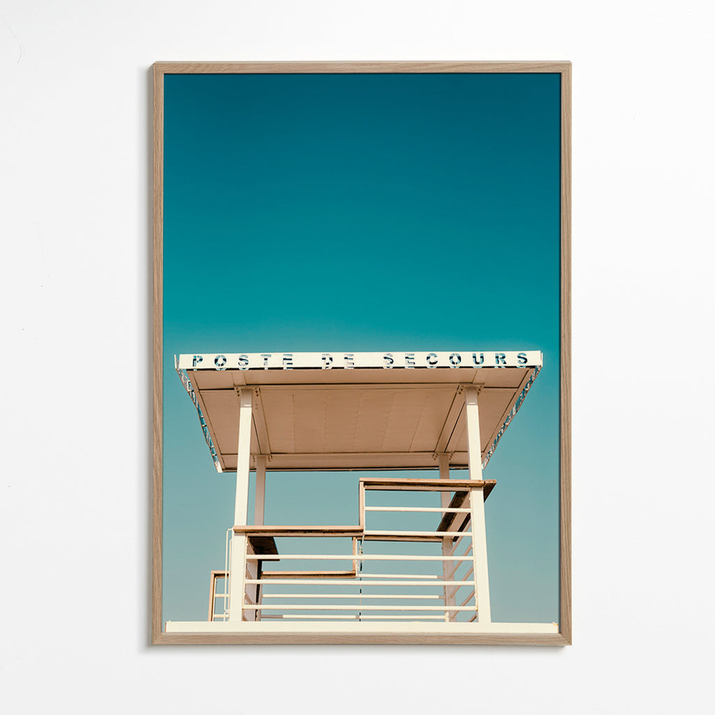 Photographie poste de secours et ciel – Oak Frame