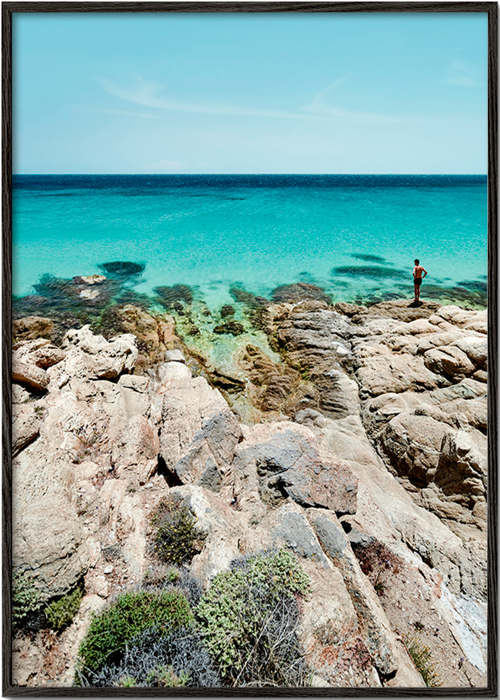 Tableau de paysage côte rocheuse et mer turquoise – Black Frame