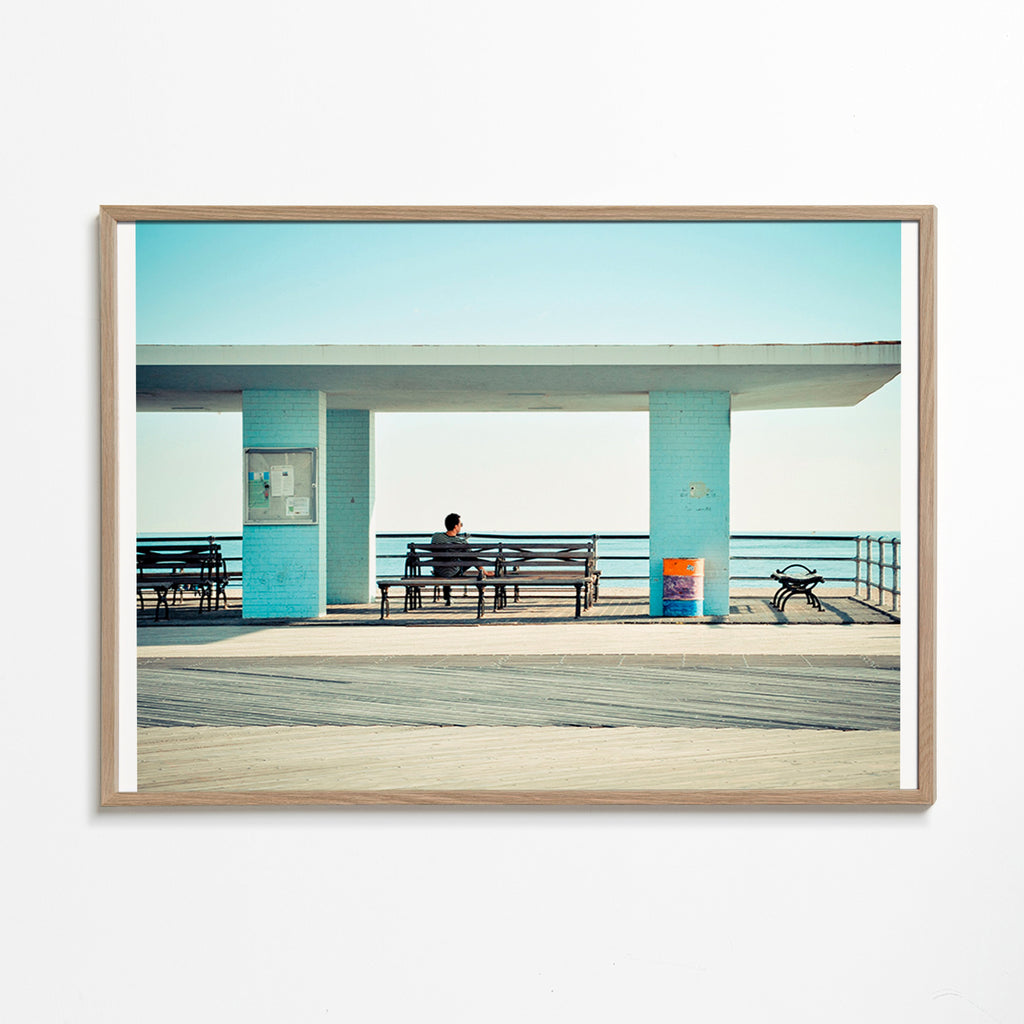 Photographie de quai avec banc solitaire – Oak Frame