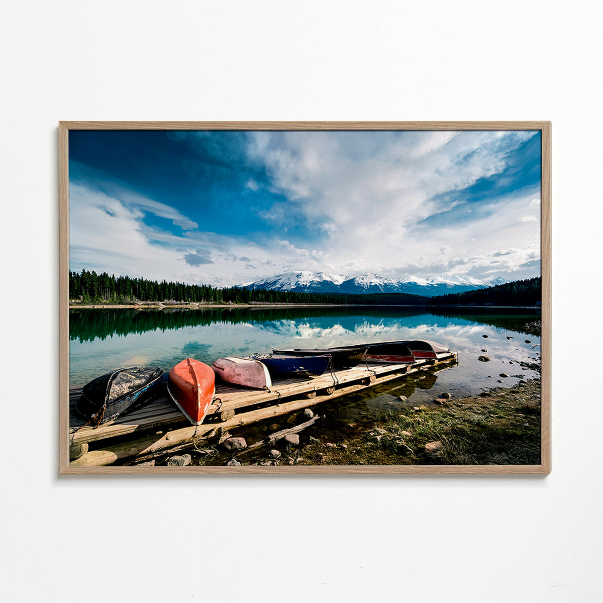 Tableau de paysage avec canoës en pontón – Oak Frame