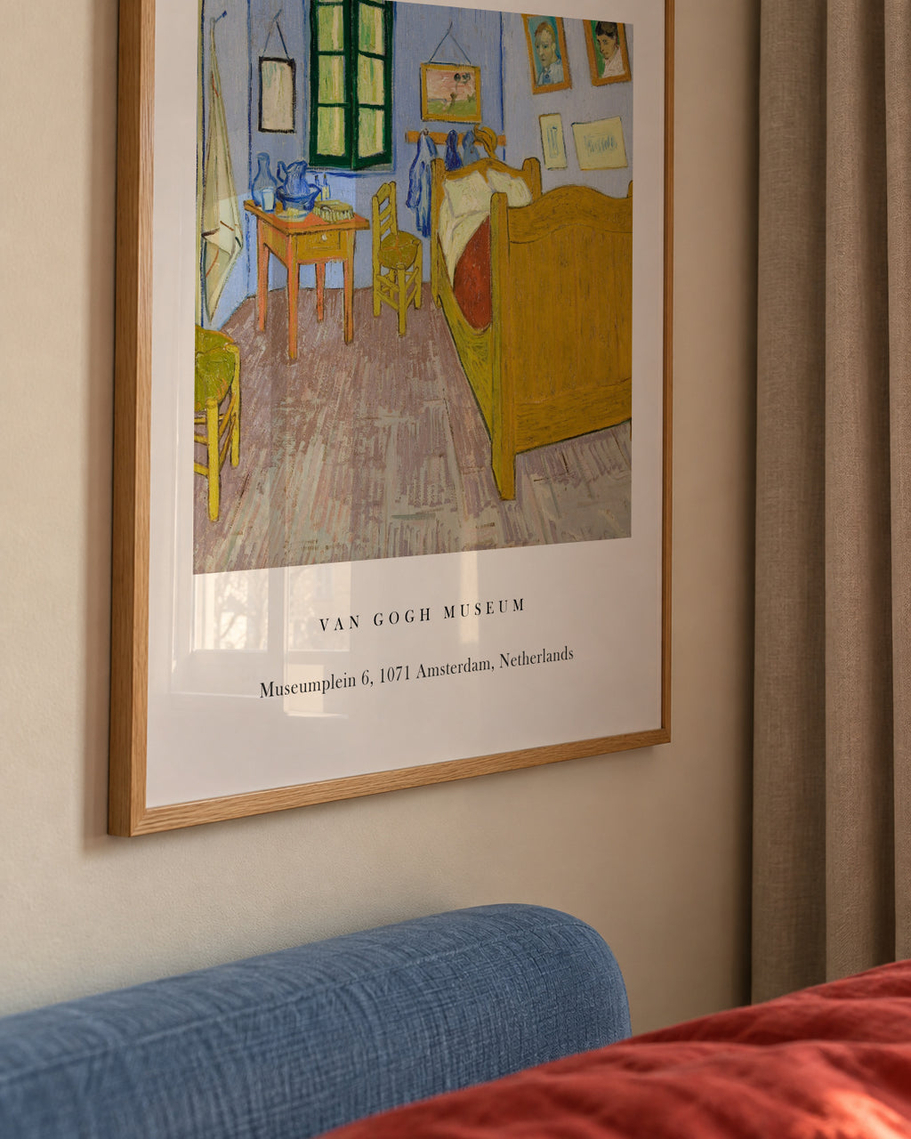 Van Gogh's Bedroom in Arles Exhibition White - Van Gogh - Framed poster detail