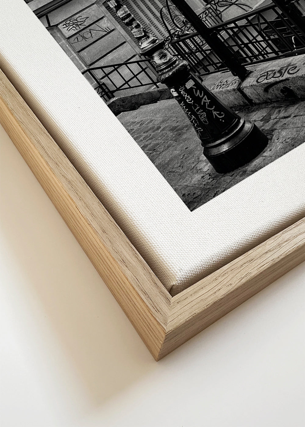 Black Montmartre - Metropolitain