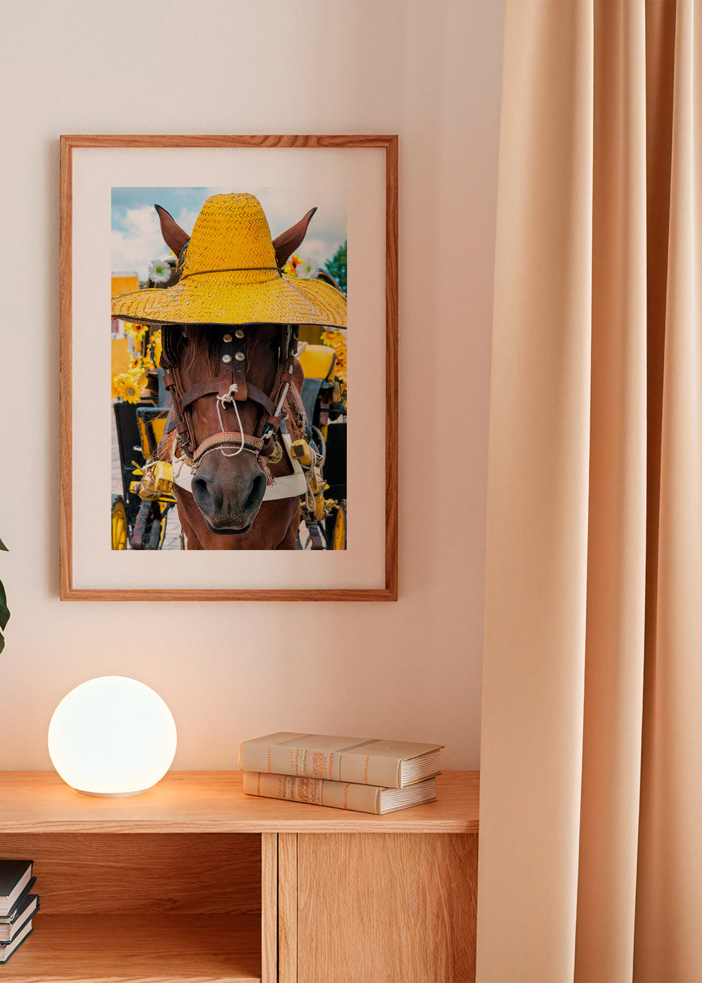 Cheval portrait au chapeau jaune – Product2