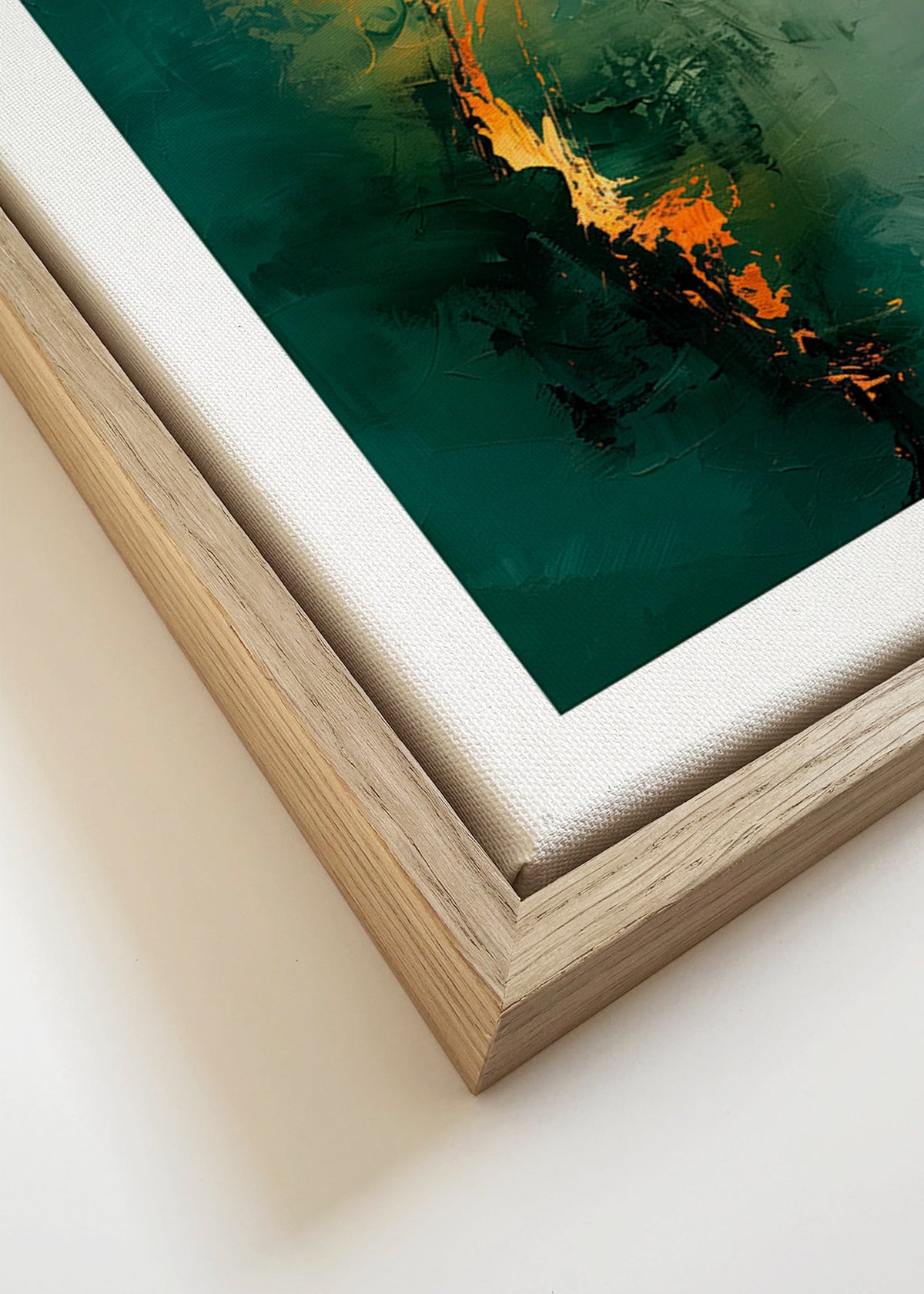 Œuvre abstraite verticales en vert et accents orange – Canvas detail