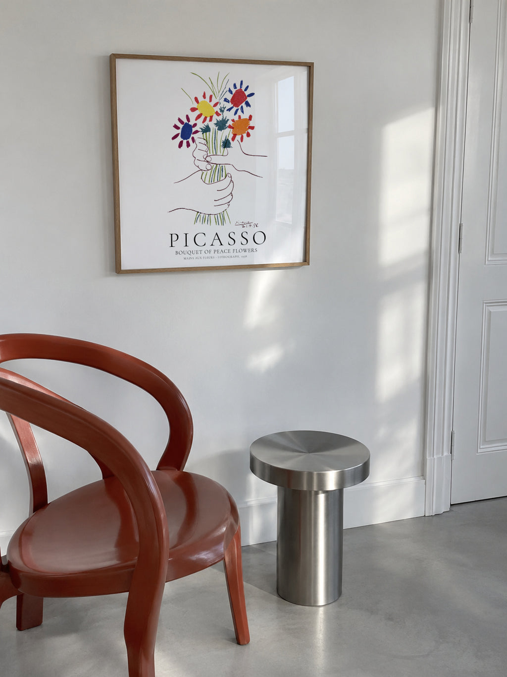 Pablo Picasso Bouquet Of Peace II - Framed poster in an interior