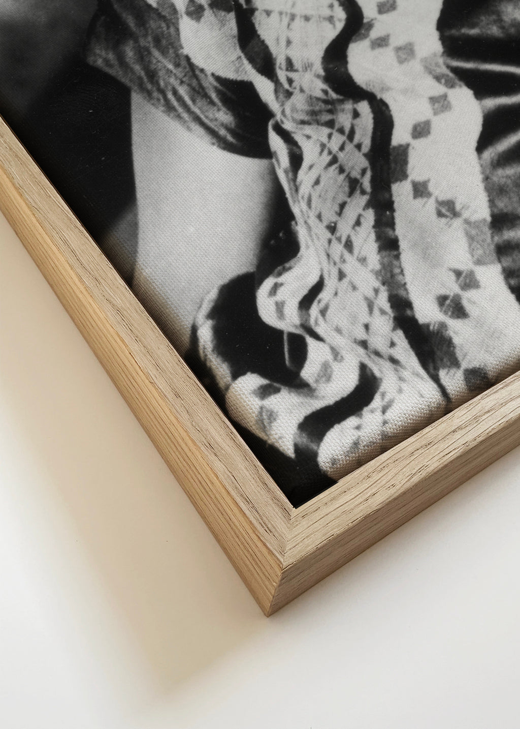 Frida Kahlo vintage photograph I - Square - Framed canvas detail