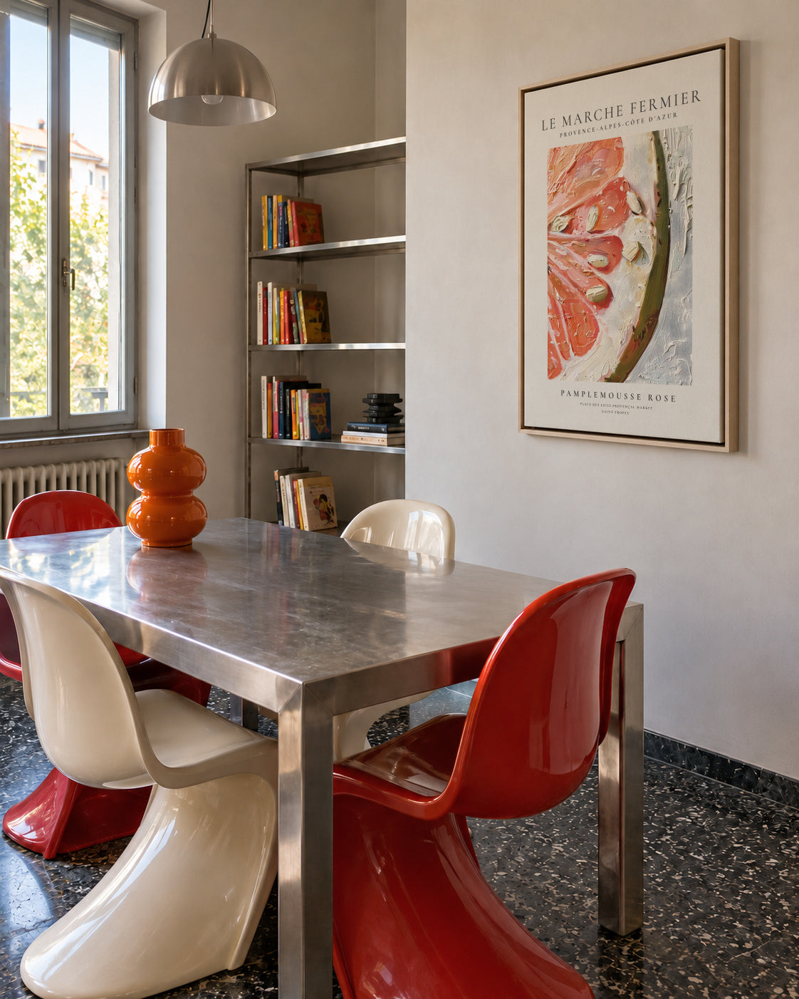 Le marche fermier - PAMPLEMOUSSE ROSE - Framed canvas in an interior