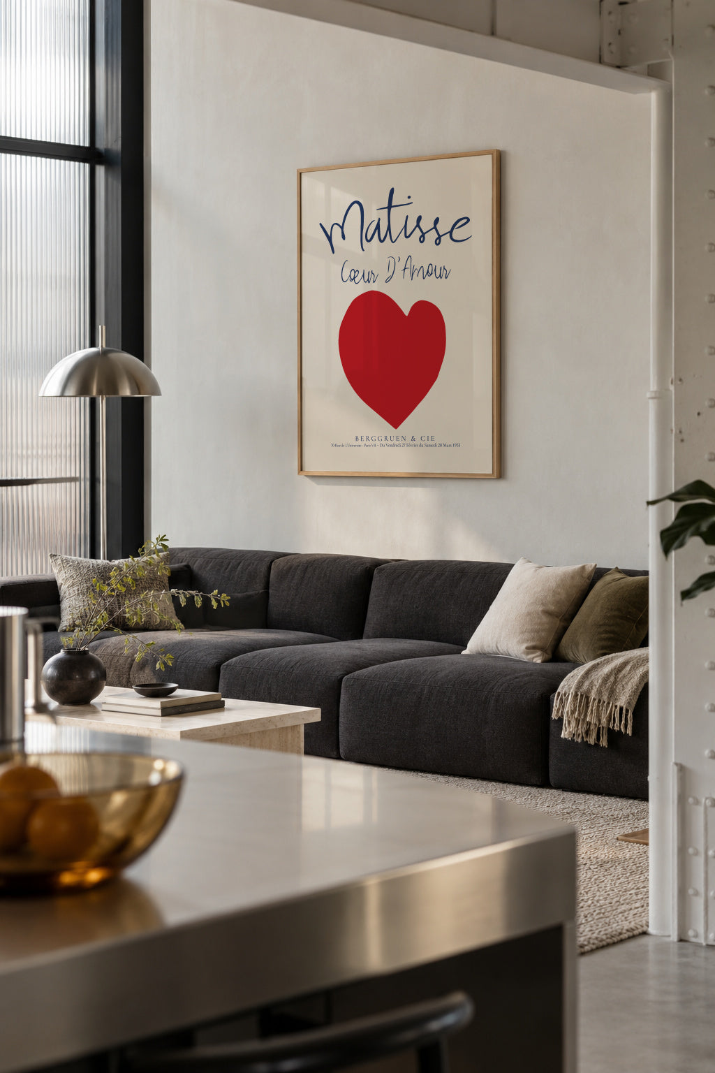 Henri Matisse, Coeur d'amour - Framed poster in an interior