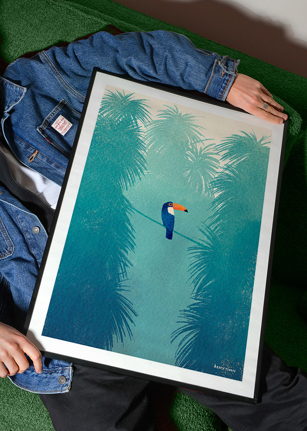 Tucan illustré sur branche tropicale – Product1