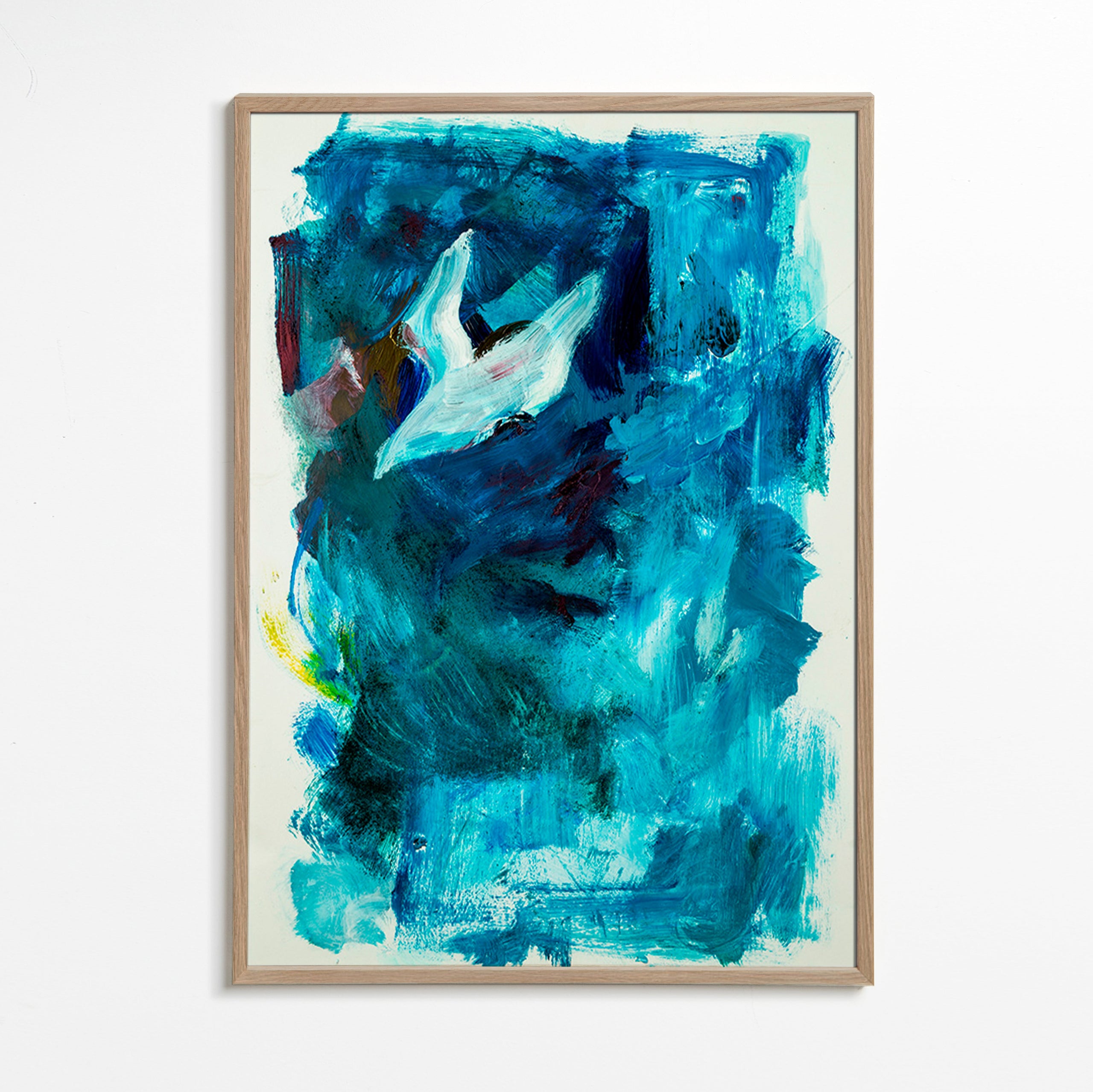 Cuadro abstracto azul con figura aérea – Oak Frame