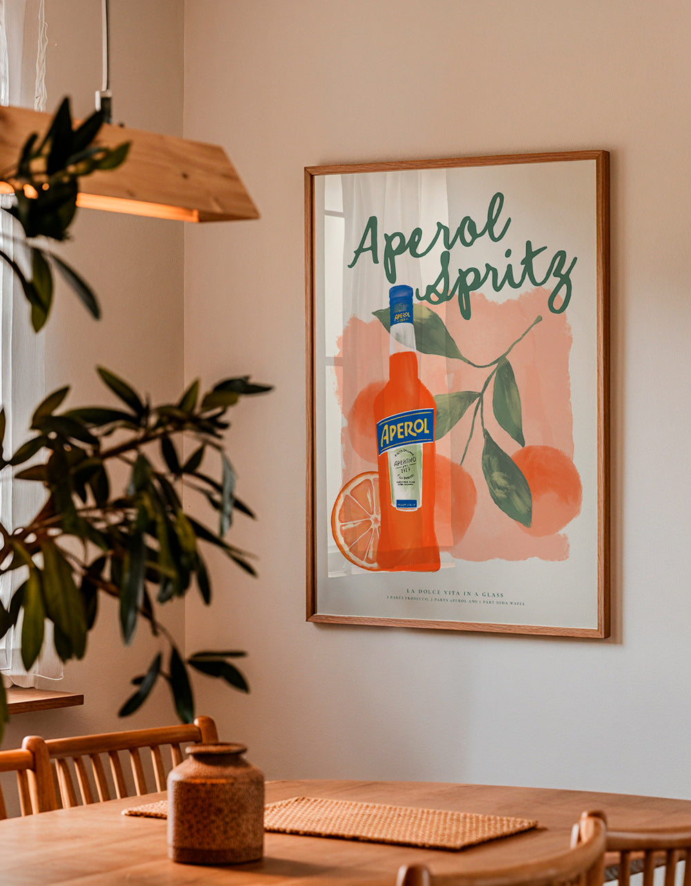 Art de cuisine Aperol Spritz bouteille et oranges