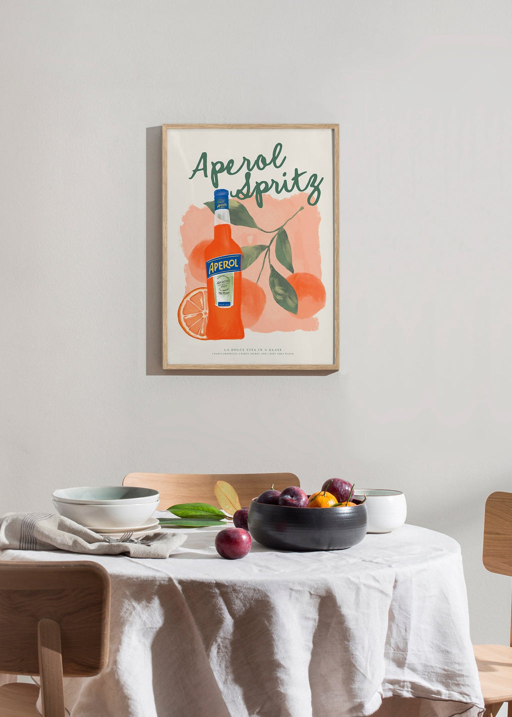 Art de cuisine Aperol Spritz bouteille et oranges