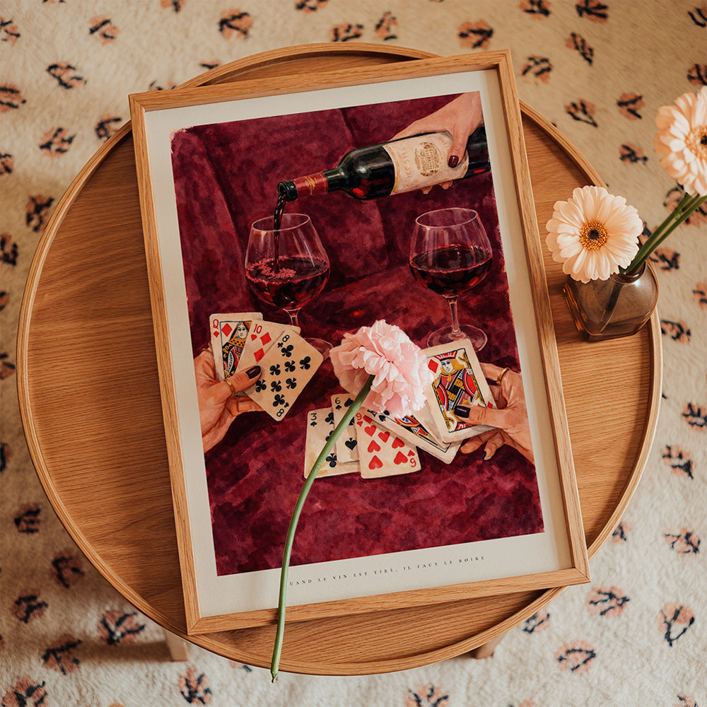 Art de cuisine avec cartes à jouer et vin rouge