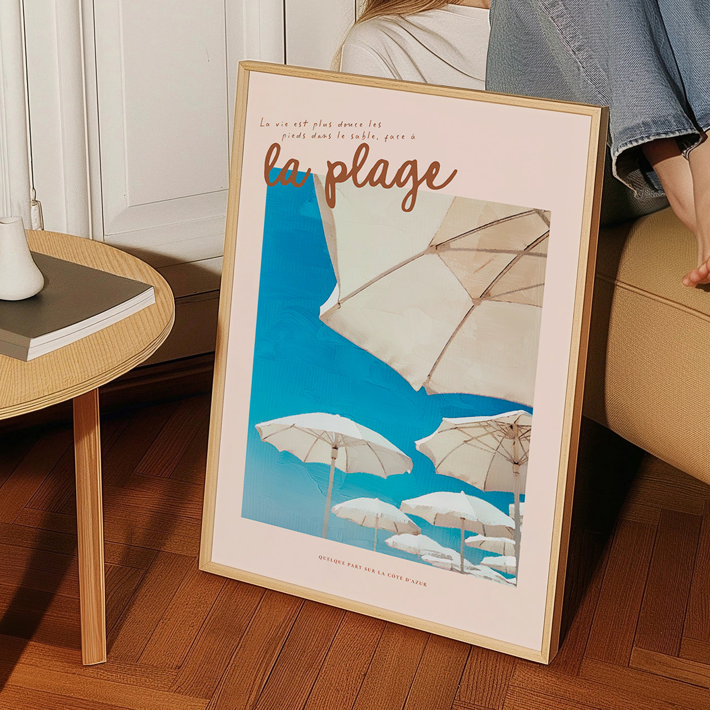 Paysage de plage avec parasols
