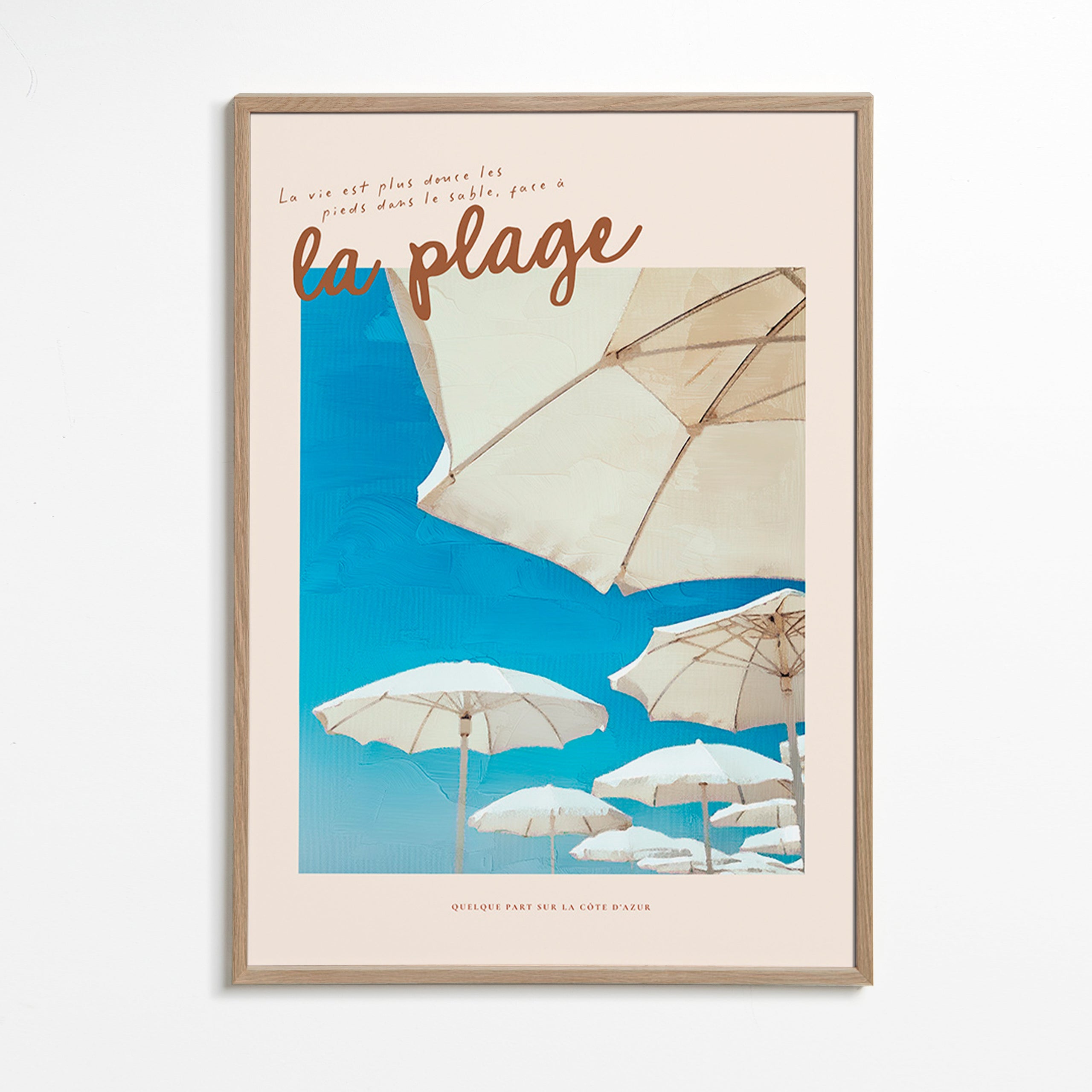 Paysage de plage avec parasols