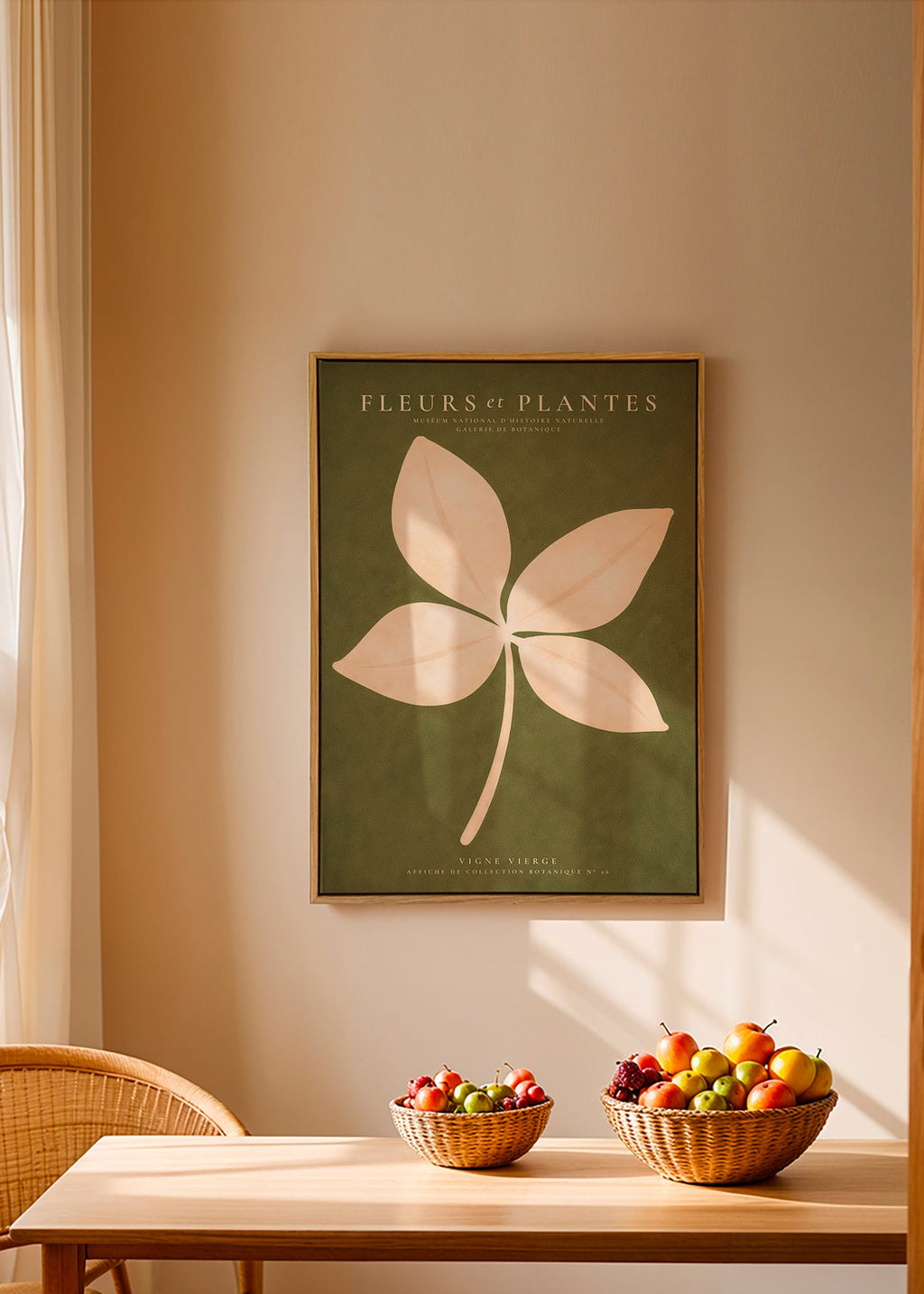 Impression botanique: feuille crème sur fond vert
