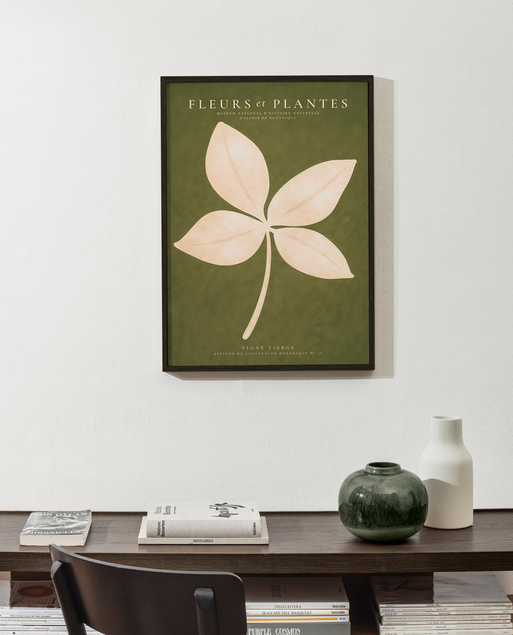 Impression botanique: feuille crème sur fond vert