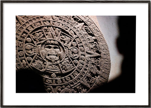 Photographie du calendrier aztèque en relief