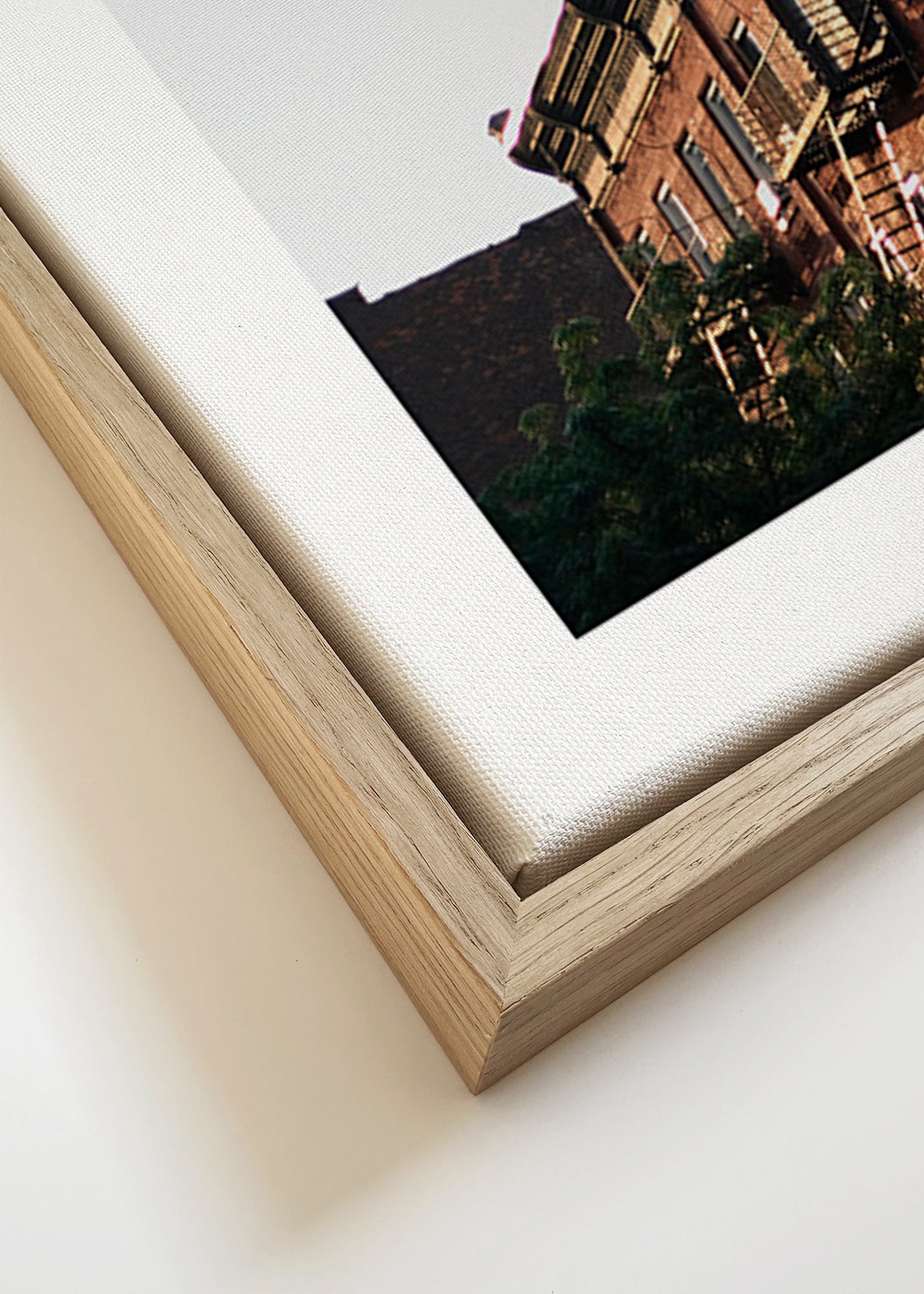 Tableau de voyage: façade brownstone de New York avec escaliers de secours