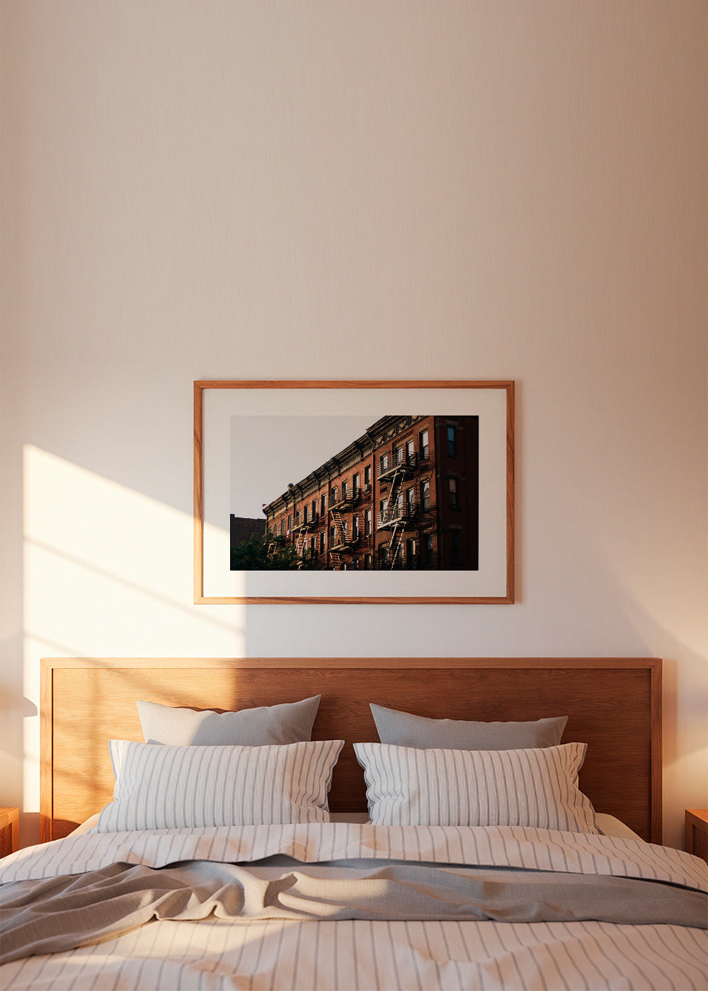 Tableau de voyage: façade brownstone de New York avec escaliers de secours