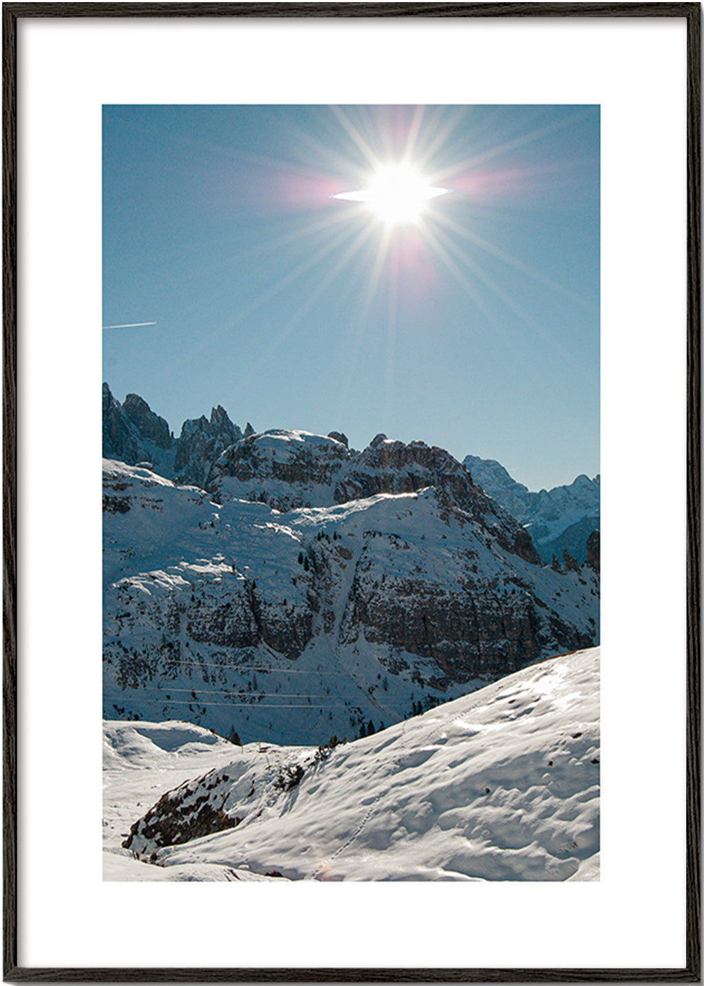 Art de paysage: sommets enneigés sous un soleil vif