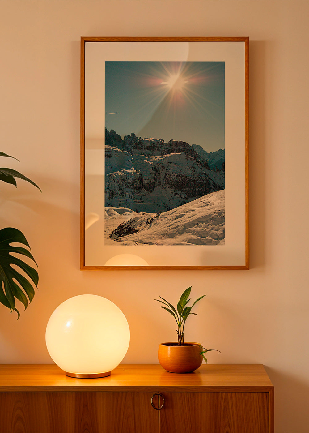 Art de paysage: sommets enneigés sous un soleil vif