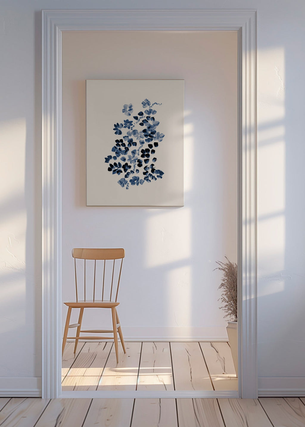 Lámina botánica en azul sobre fondo beige – Canvas