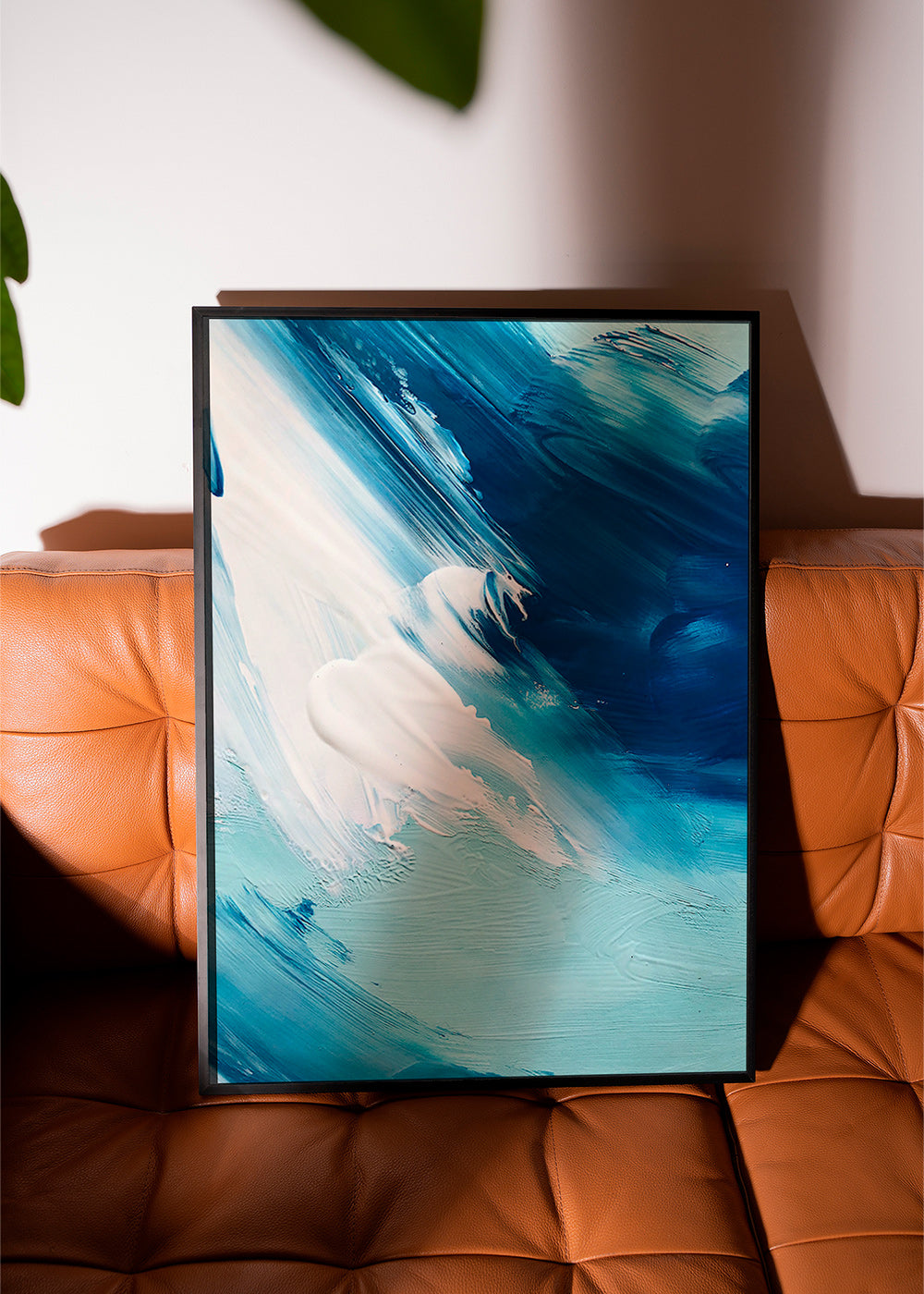 Cuadro abstracto en azul y blanco con pinceladas gestuales – Product2