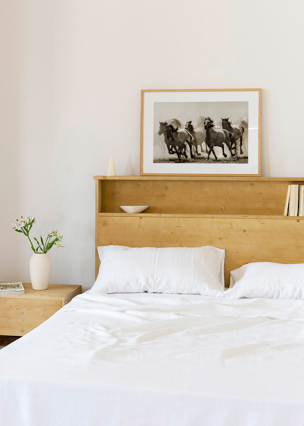 Cuadro caballo en estampida sepia – Product1