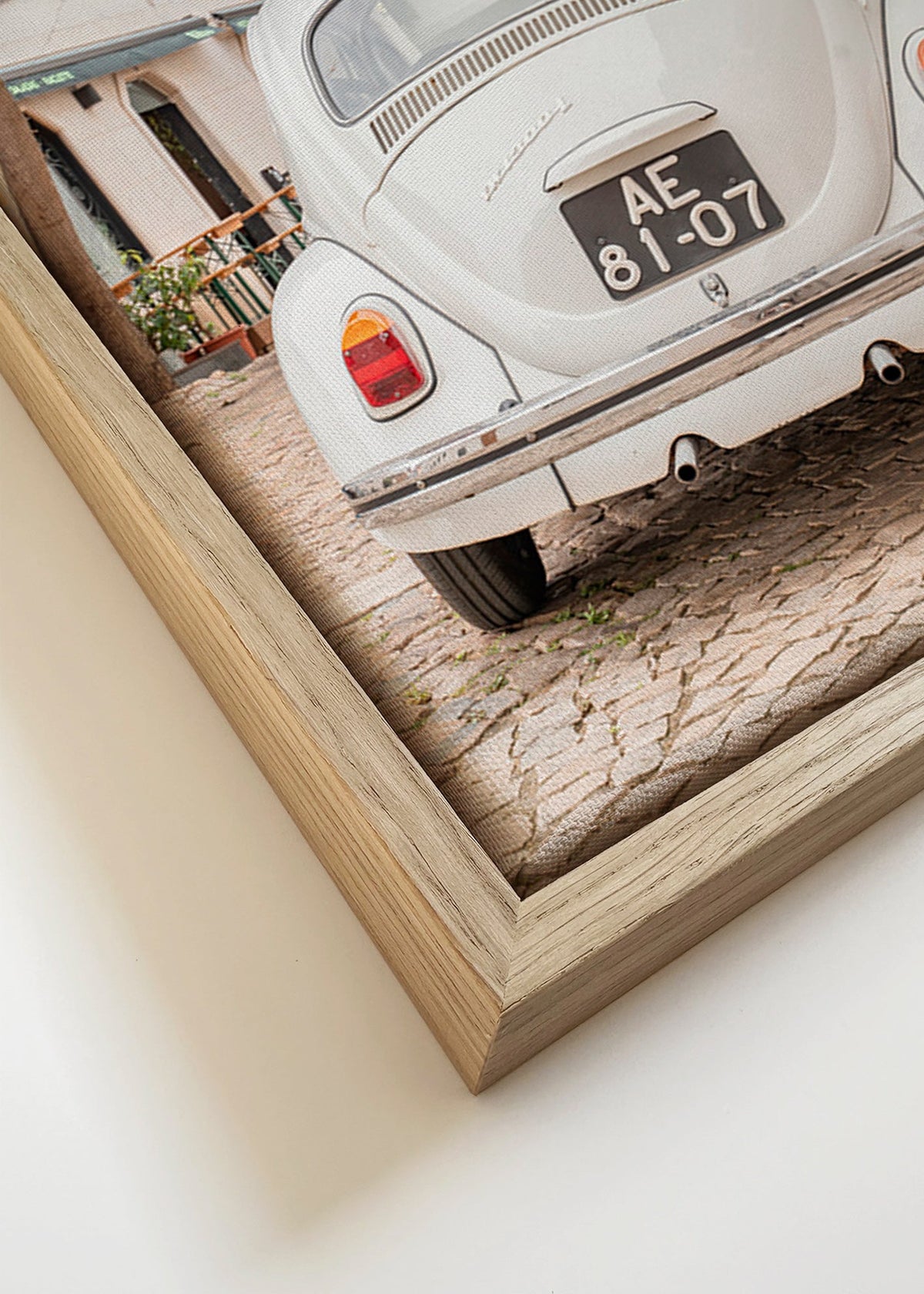 Tableau ville avec voiture classique sobre pavés – Canvas detail