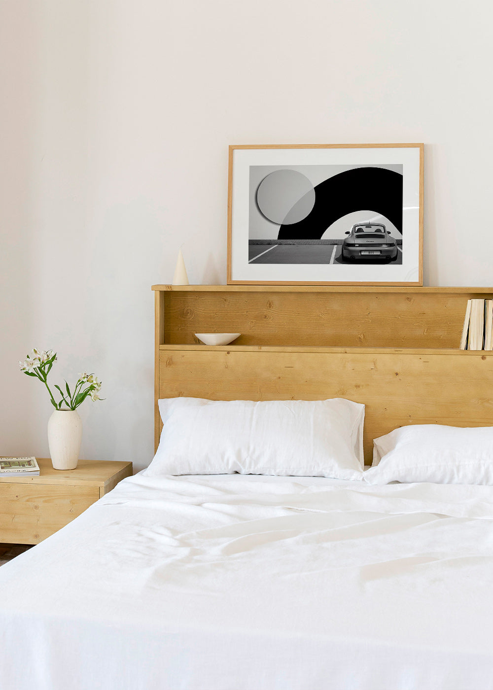 Fotografía Porsche 911 con mural geométrico – Product3