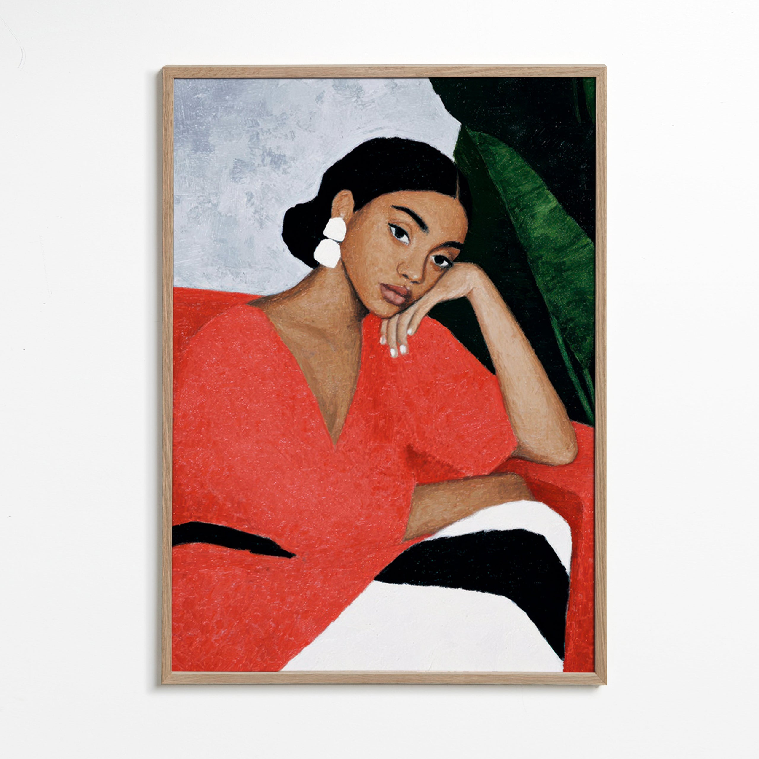 Ilustración de mujer con vestido rojo y hoja tropical – Oak Frame