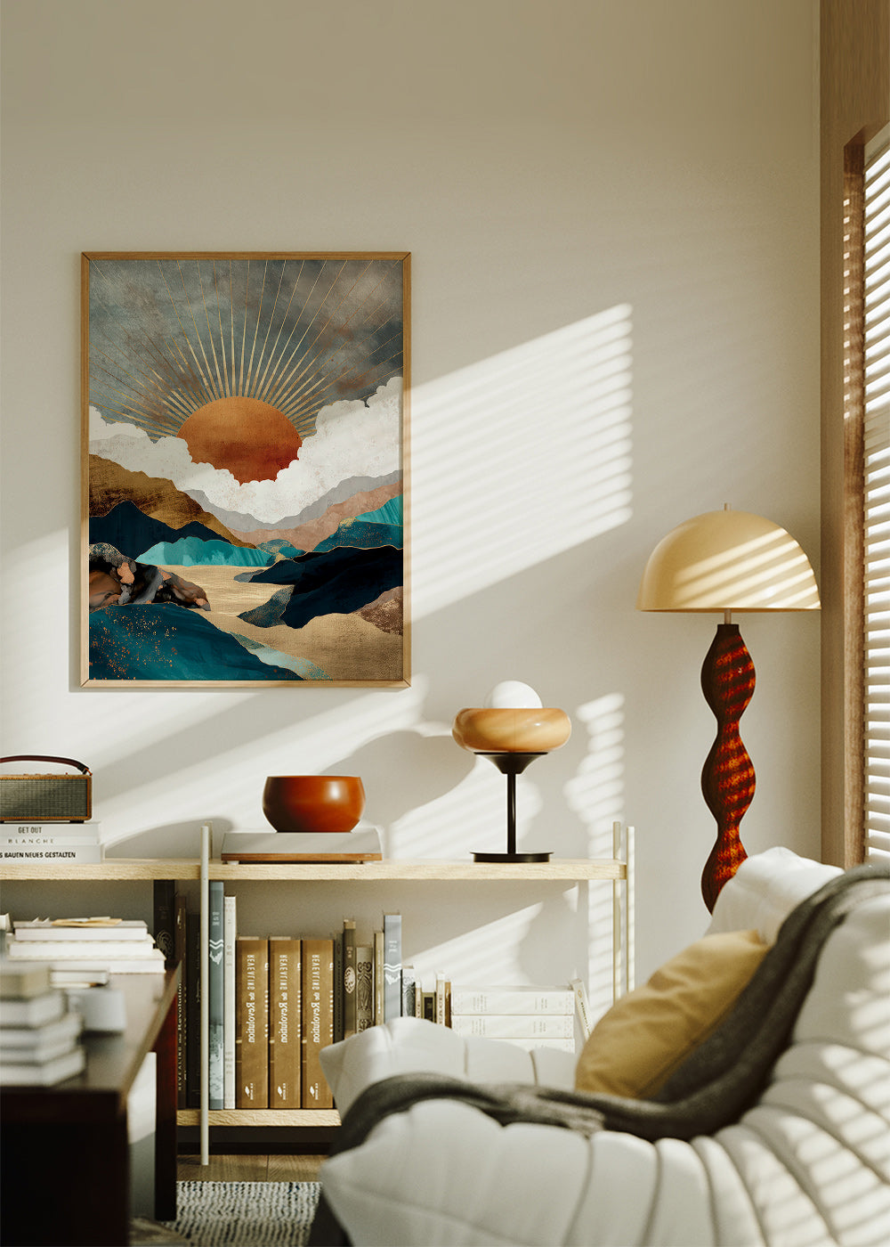 Paysage: soleil doré et montagnes abstraites