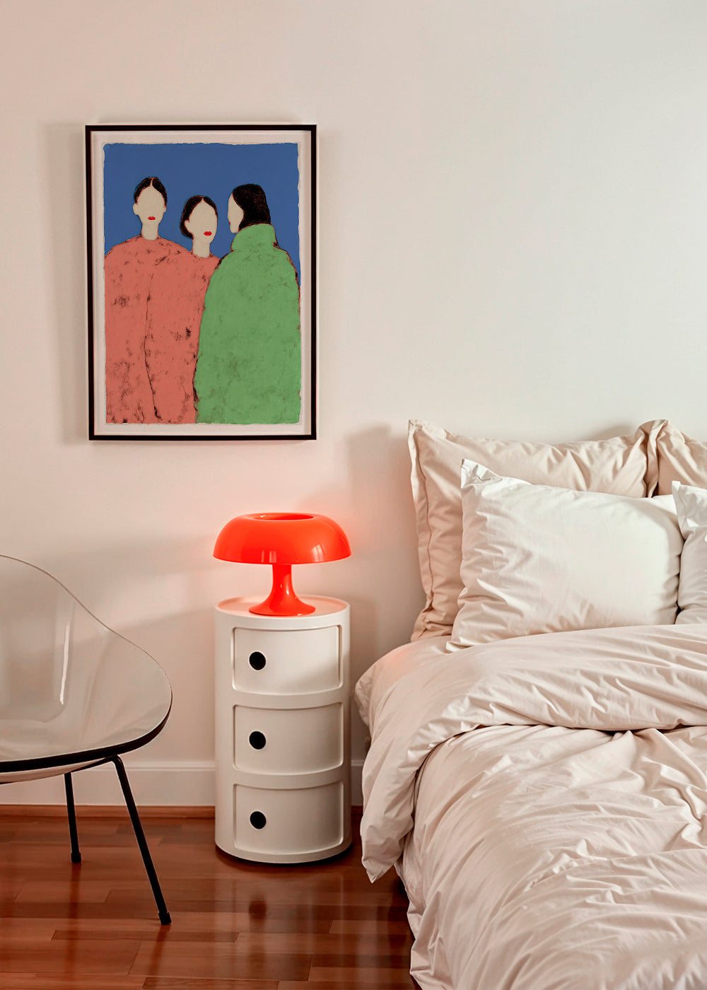 Illustration de trois silhouettes stylisées sur fond bleu