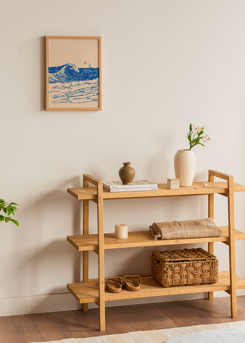 Tableau de paysage avec vague esquissée et voilier