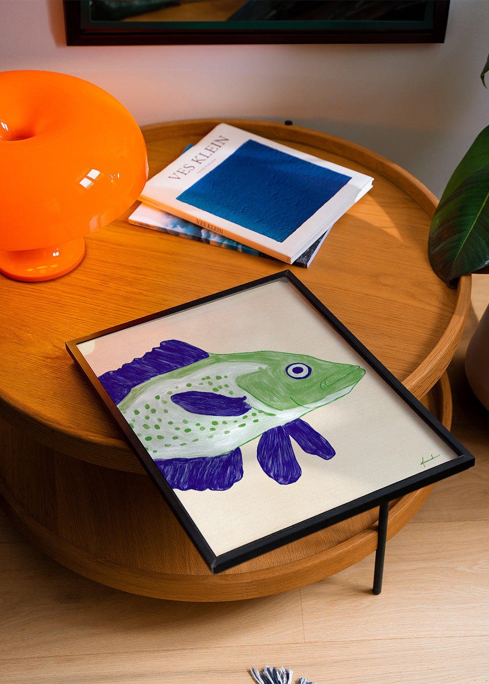 Illustration de poisson vert aux traits bleus